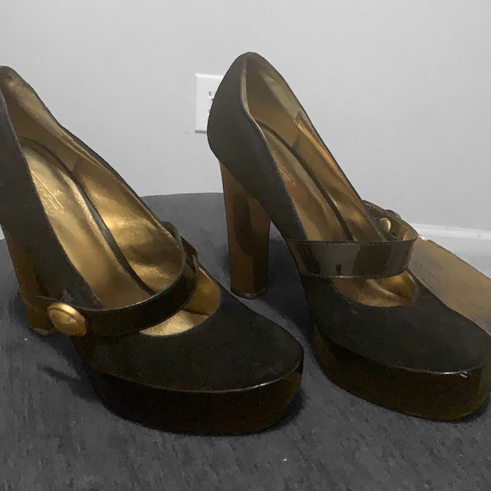 Coach suede and patent leather coach shoe heels